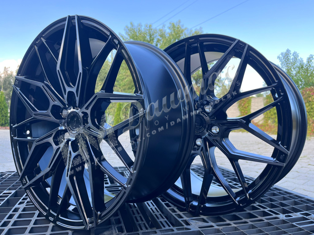 Japan Racing JR46 19" 8J ET38 + 9J ET43 5x112 Black Machined w/Tinted Face - obrazek 6