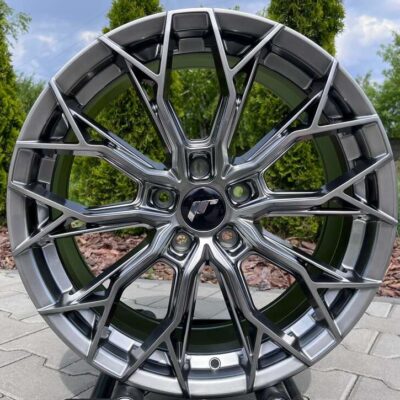 Japan Racing JR49 18" 8J ET42 5x112 Hyper Black