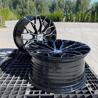 Japan Racing JR49 19" 8,5J ET25 + 9,5J ET35 5x112 72,6 Black Machined Face