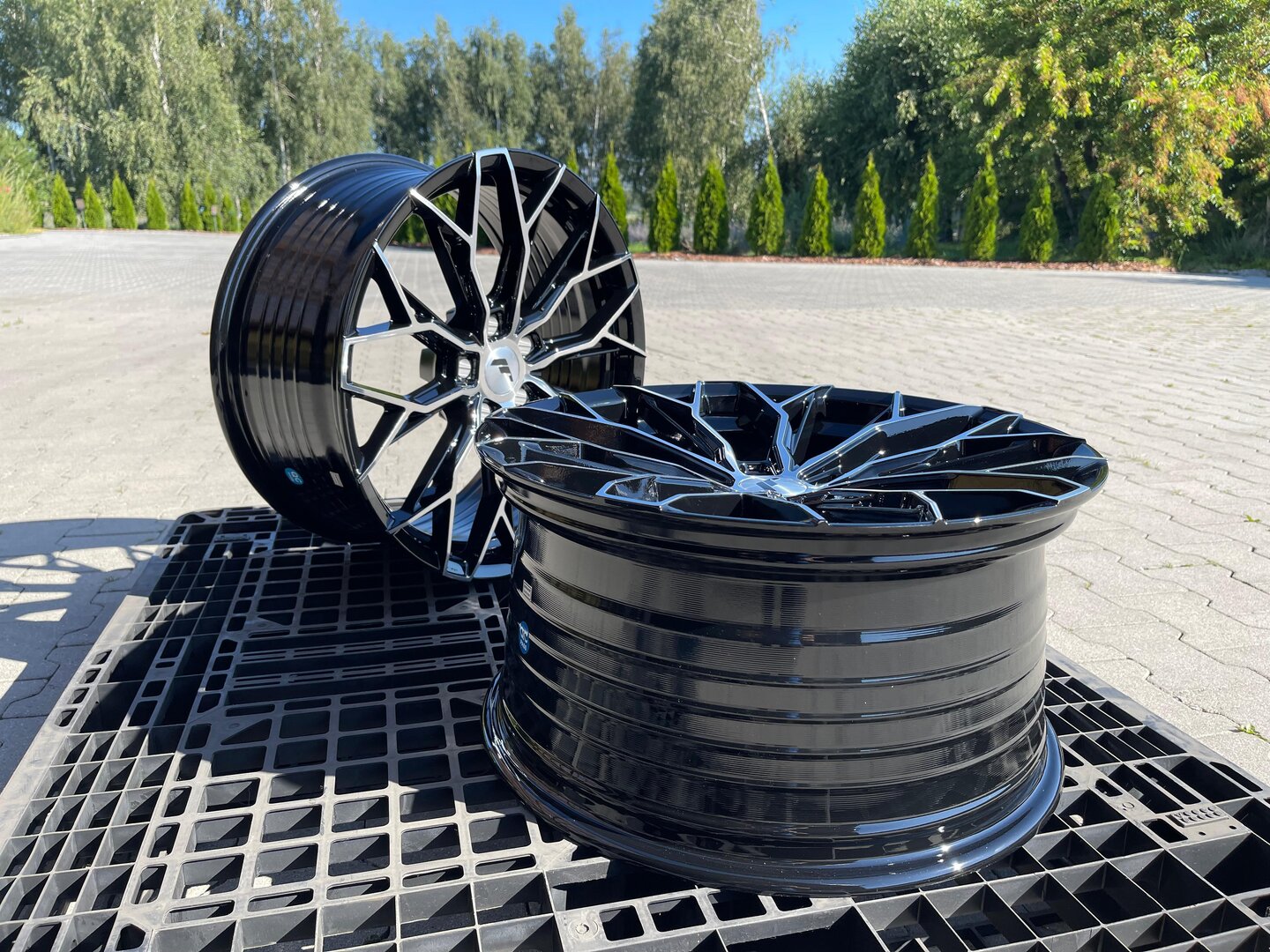 Japan Racing JR49 19" 8,5J ET25 + 9,5J ET35 5x112 72,6 Black Machined Face - obrazek 5