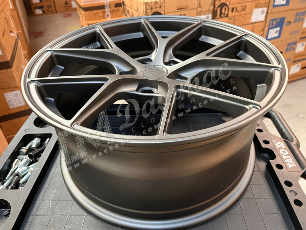 Japan Racing SL01 18" 8,5J ET35 5x120 Matt Gun Metal - obrazek 5