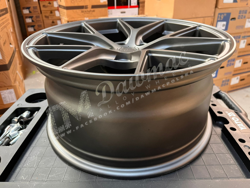 Japan Racing SL01 18" 8,5J ET35 5x120 Matt Gun Metal - obrazek 6