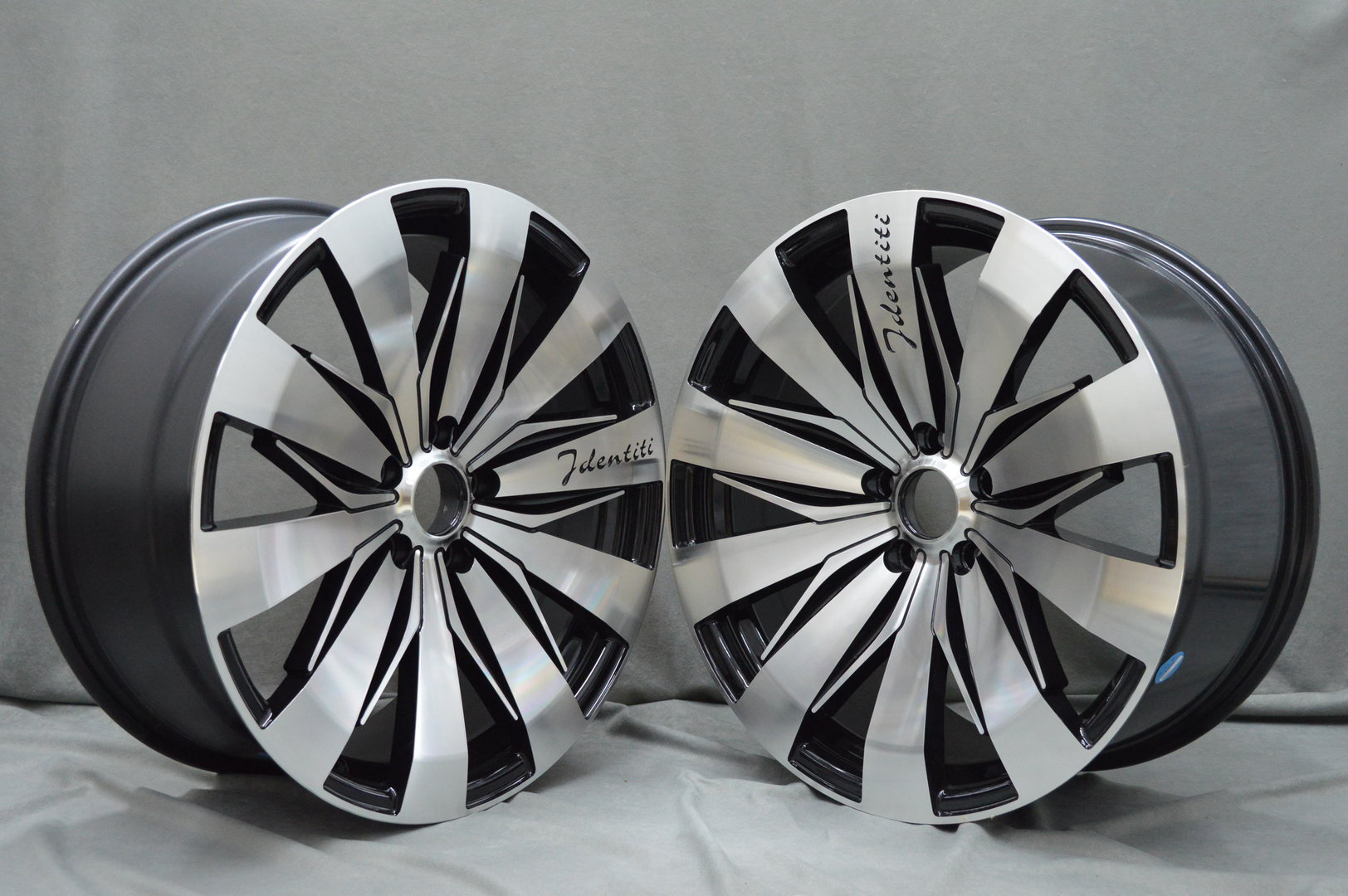 MODEL:208 19" 8J ET38 + 9J ET35 5x120 BLK Polish - obrazek 3