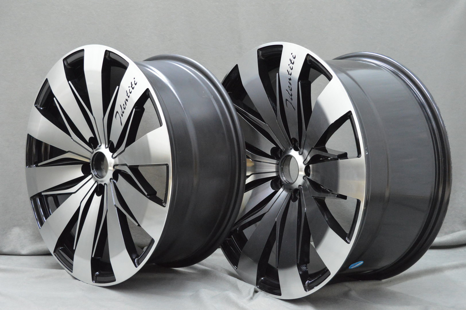 MODEL:208 19" 8J ET38 + 9J ET35 5x120 BLK Polish - obrazek 4