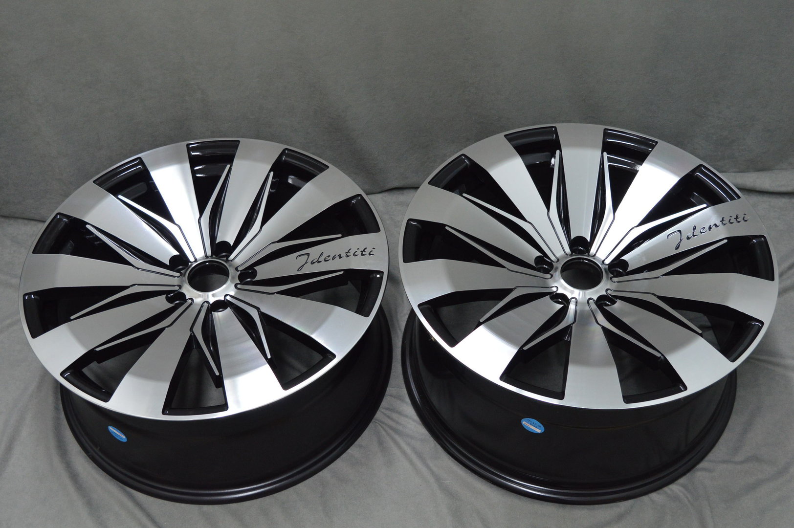 MODEL:208 19" 8J ET38 + 9J ET35 5x120 BLK Polish - obrazek 6