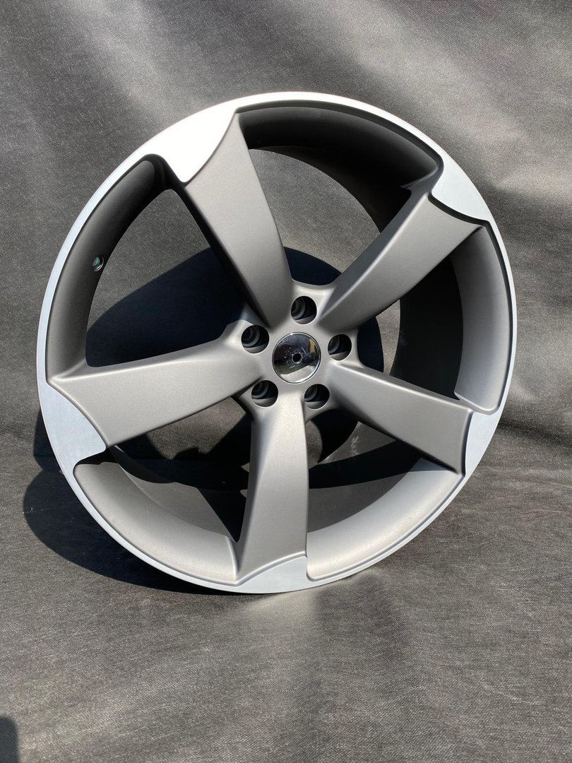 MODEL:510 20" 9J ET35 5x112 Satin Grey Polished Lips - obrazek 2