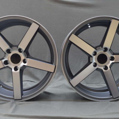 MODEL:972 19" 8,5J ET35 + 9,5J ET35 5x120