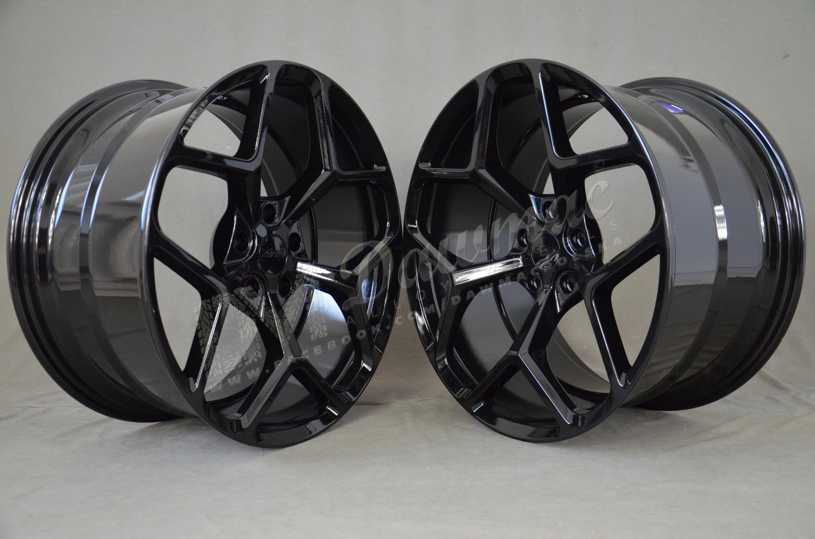 MRR M228 20" 10J ET35 + 11J ET43 5x120 Gloss Black - obrazek 3