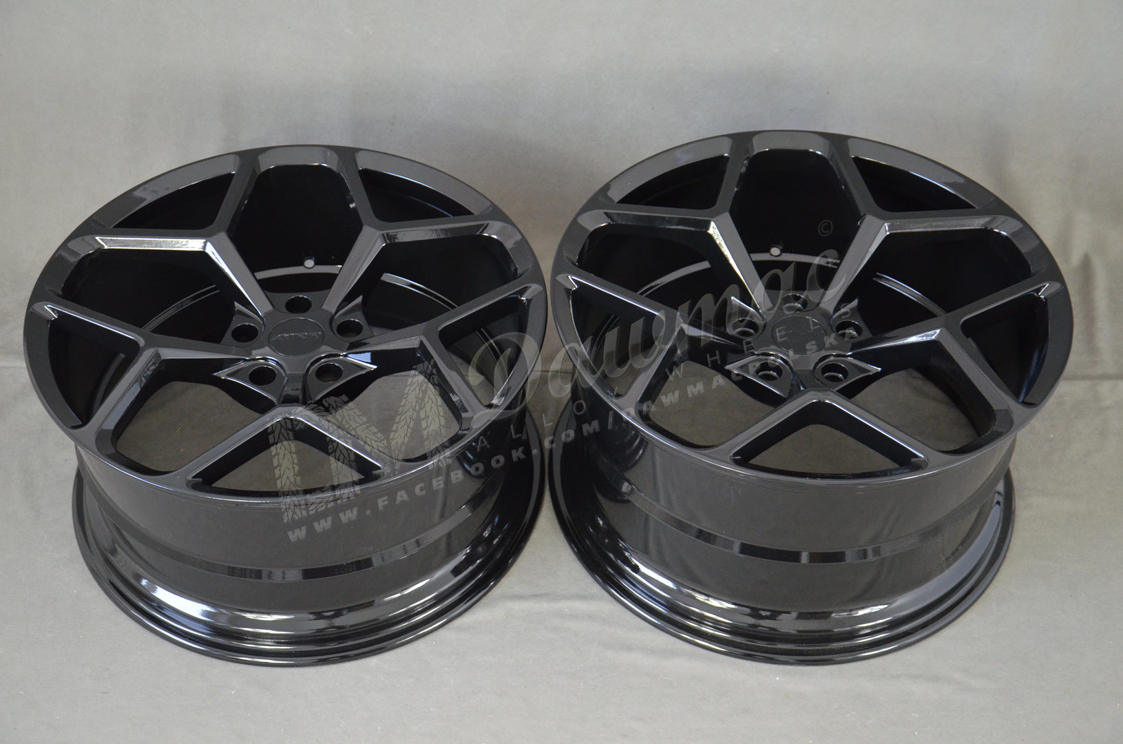 MRR M228 20" 10J ET35 + 11J ET43 5x120 Gloss Black - obrazek 6