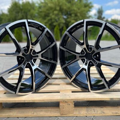 Model: 356/357 19" 8,5J ET30 + 9,5J ET44 5x112 BF