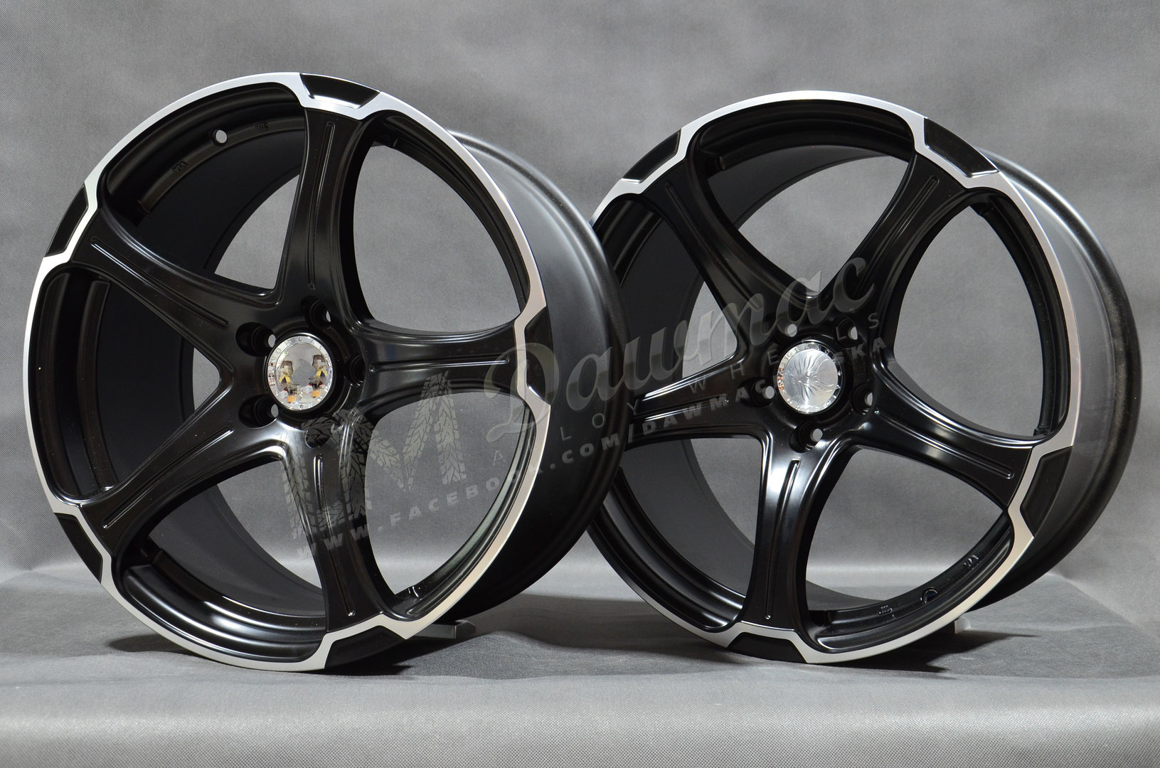 Model: 899 19" 8,5J ET37 + 9,5J ET35 5x114,3 Matt Black Machined - obrazek 5