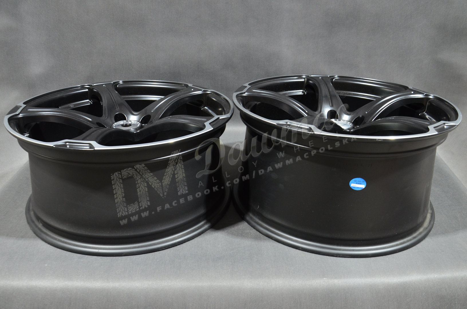 Model: 899 19" 8,5J ET37 + 9,5J ET35 5x114,3 Matt Black Machined - obrazek 7