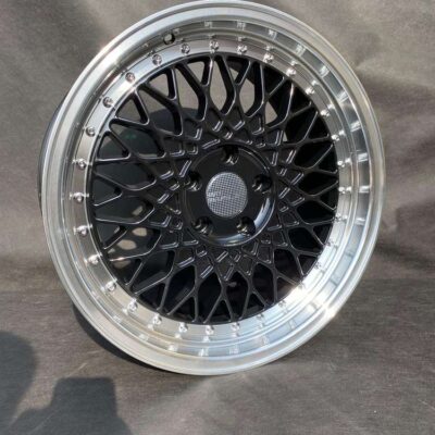 Model: AY501 18" 8,5J ET35 5x114,3 BKL