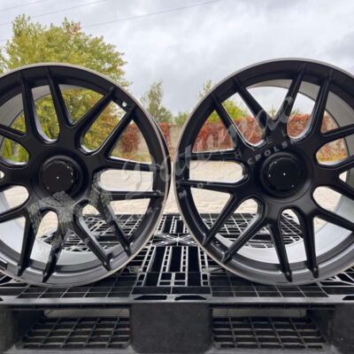 Model: BZ7040 19" 8,5J ET45 + 9,5J ET45 5x112 Matt Black Polished Lip