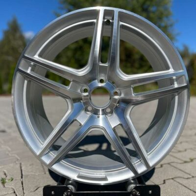 Model: F564 20" 9,5J ET40 5x112 Silver Machined