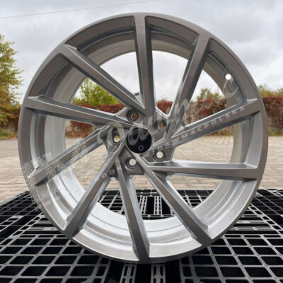 Model: V1071 19" 8J ET42 5x112 Silver