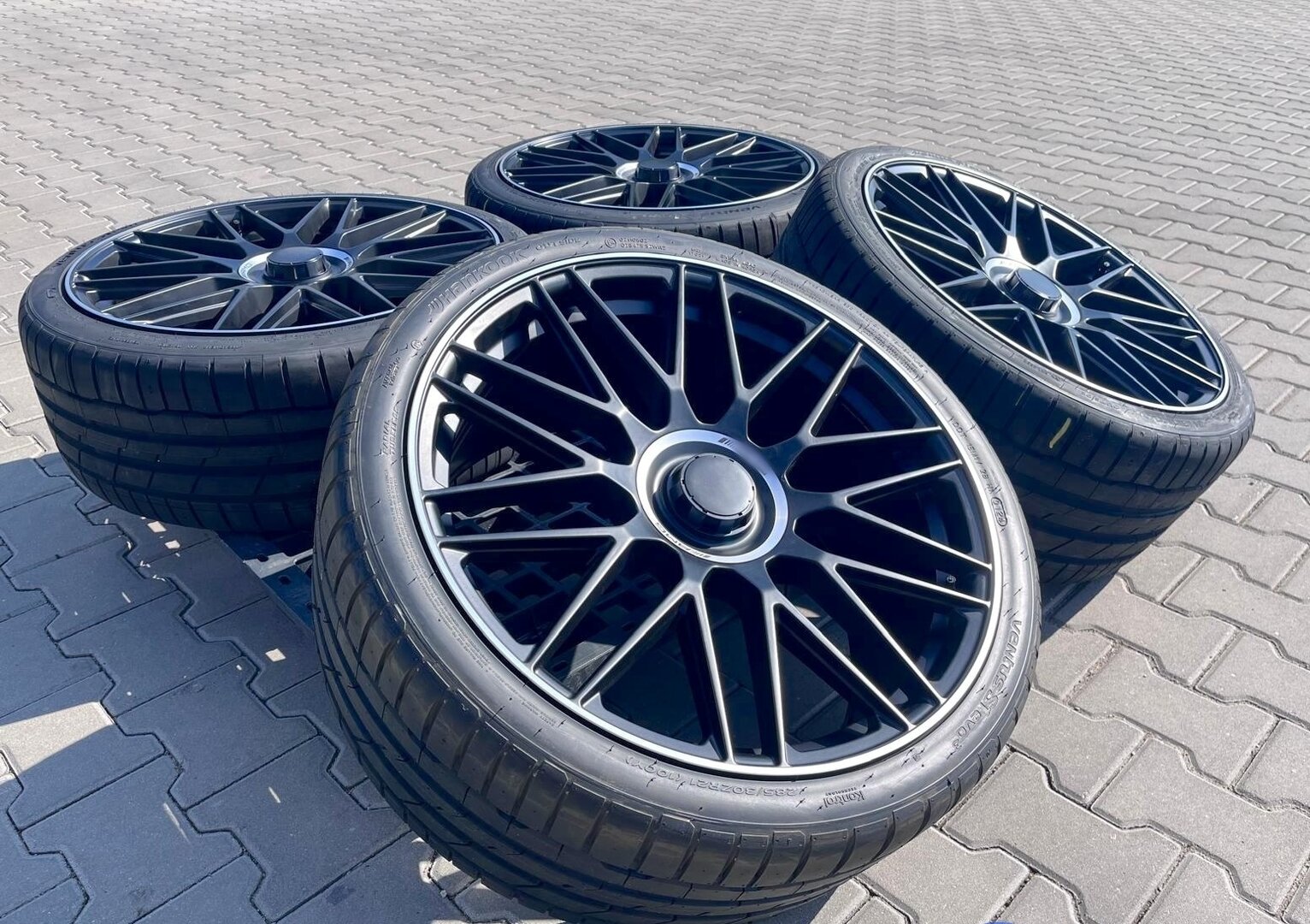 Model: Y0207 21" 9J ET30 + 10J ET40 5x112 BLHM + Hankook Ventus S1 Evo3 + TPMS - obrazek 3