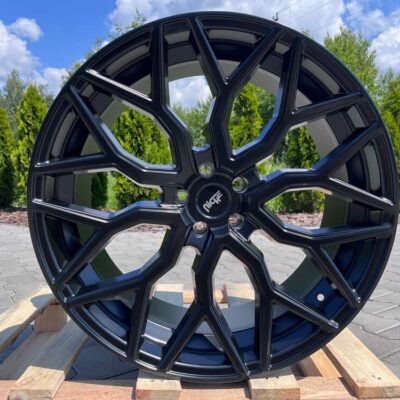 Niche Mazzanti 22" 10J ET20 5x112 Matte Black