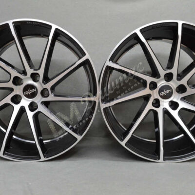OXIGIN 20 ATTRACTION 20'' 9J ET30 + 10,5J ET50 5x114,3 Black Full Polish