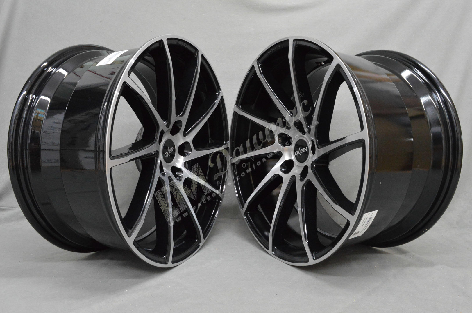 OXIGIN 20 ATTRACTION 20'' 9J ET30 + 10,5J ET50 5x114,3 Black Full Polish - obrazek 3