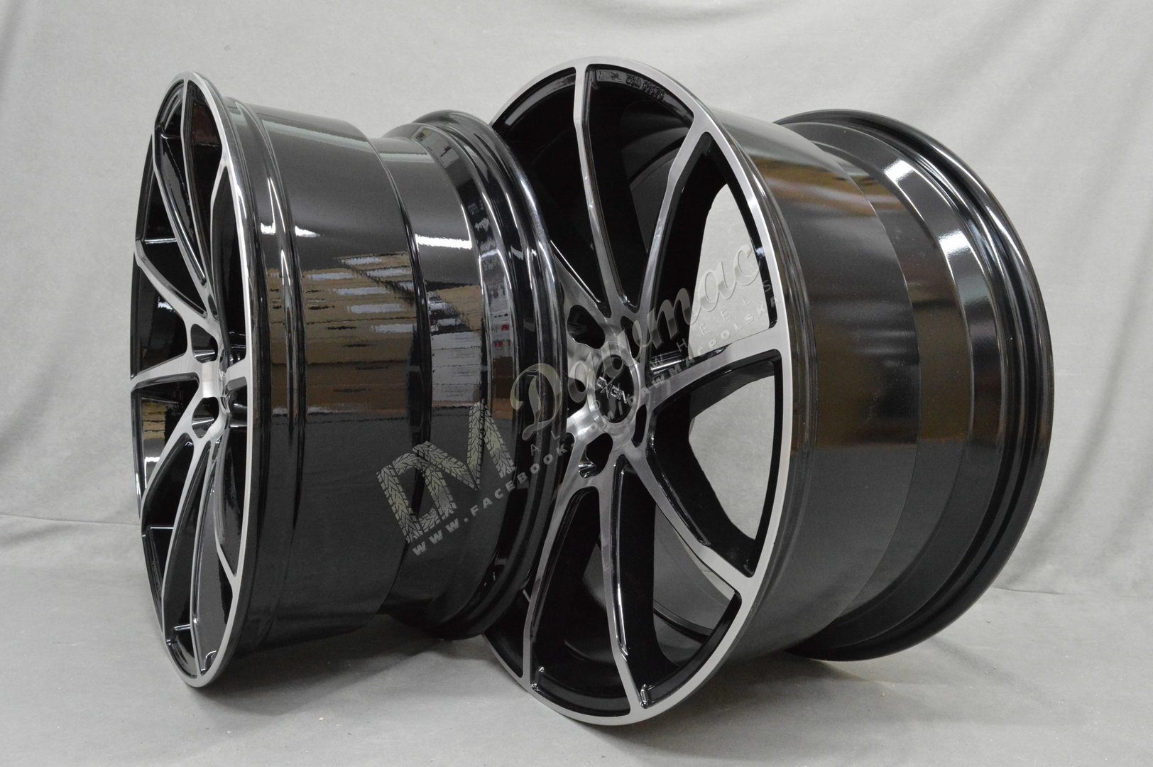 OXIGIN 20 ATTRACTION 20'' 9J ET30 + 10,5J ET50 5x114,3 Black Full Polish - obrazek 5