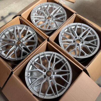 Outlet: Arceo Valencia 18" 8,5J ET35 5x108 Silver Diamond