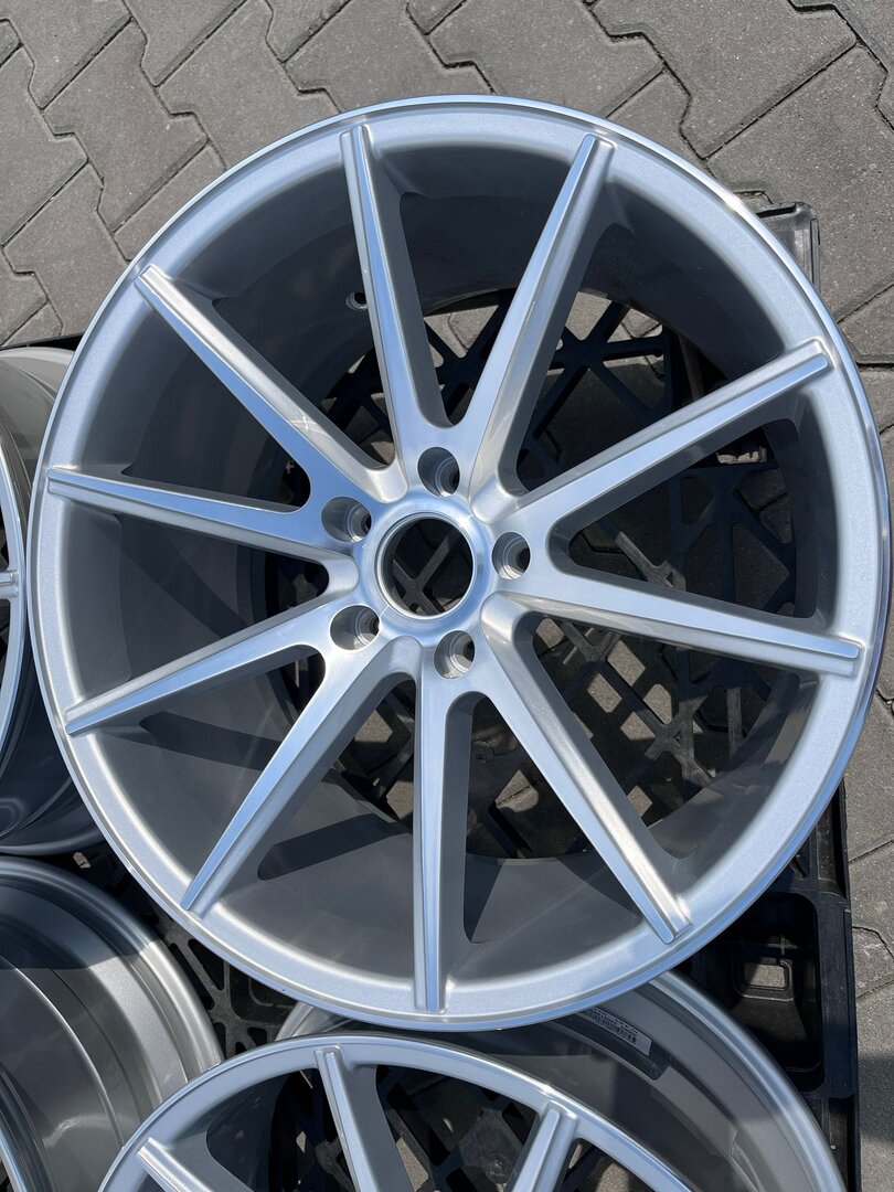 Outlet: CONCEPT V44 19'' 8,5J ET35 + 9,5J ET33 5x120 Machine Silver - obrazek 3