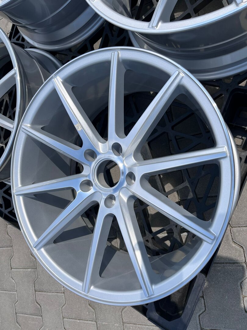 Outlet: CONCEPT V44 19'' 8,5J ET35 + 9,5J ET33 5x120 Machine Silver - obrazek 4