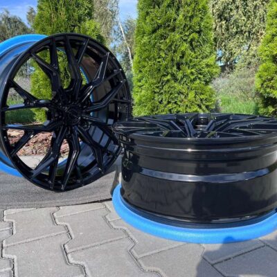 Outlet: Concaver CVR1 20" 8J ET20 + 9J ET35 5x112 Platinum Black