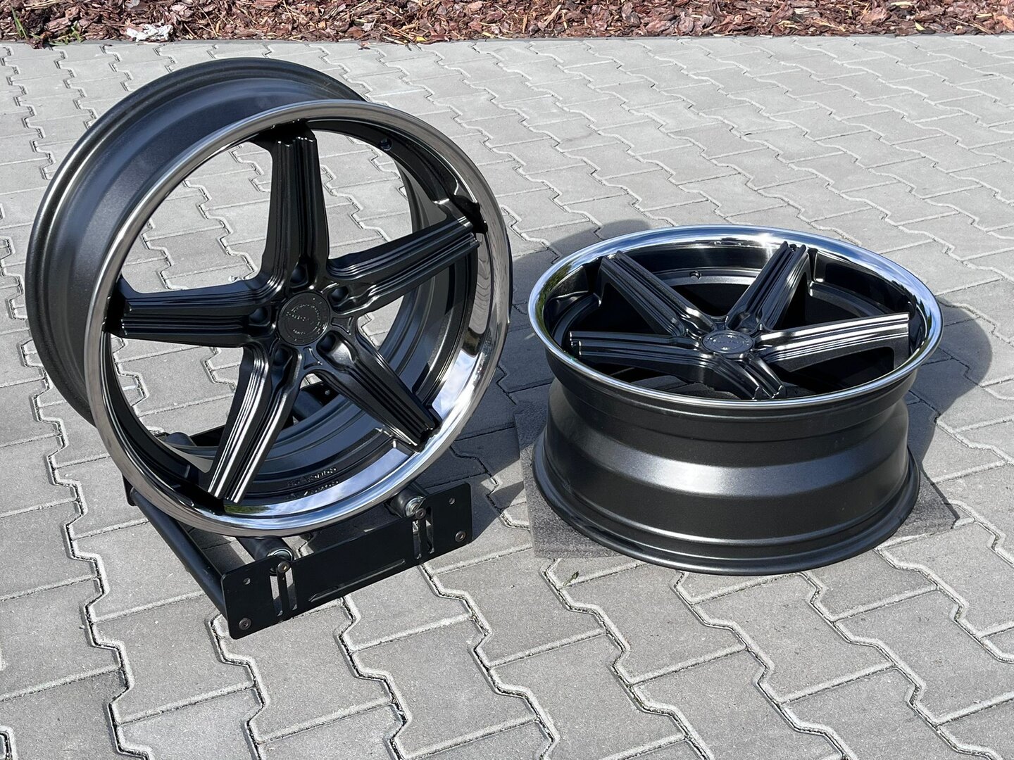 Outlet: Concaver CVR9 20" 8J ET20 + 9J ET35 5x112 Carbon Graphite - obrazek 7