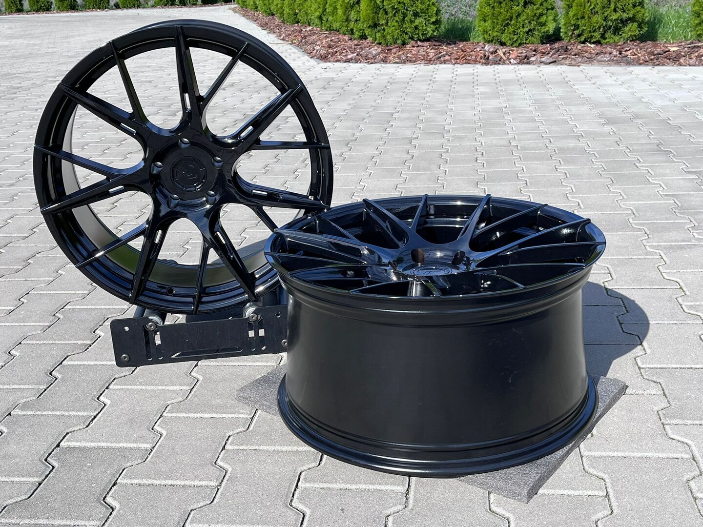 Outlet: Japan Racing JR42 20" 9J ET20 + 10J ET30 5x120 Gloss Black - obrazek 3