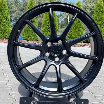Outlet: Japan Racing SL04 18" 8J ET35 5x100 Matt Black
