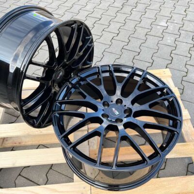 Platin P70 21" 8,5J ET30 + 9,5J ET43 5x112 Black