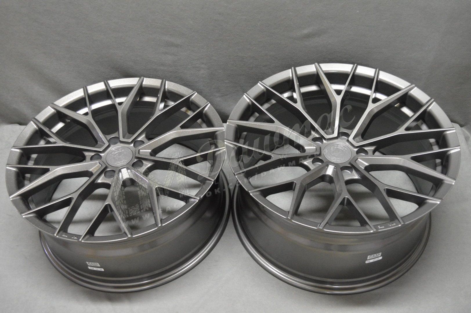 QUANTUM44 SFF2 20" 8,5J ET35 + 10J ET42 5x120 DG - obrazek 6