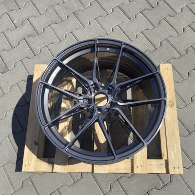 Riviera RF107 20" 10J ET35 5x112 Carbon Graphite