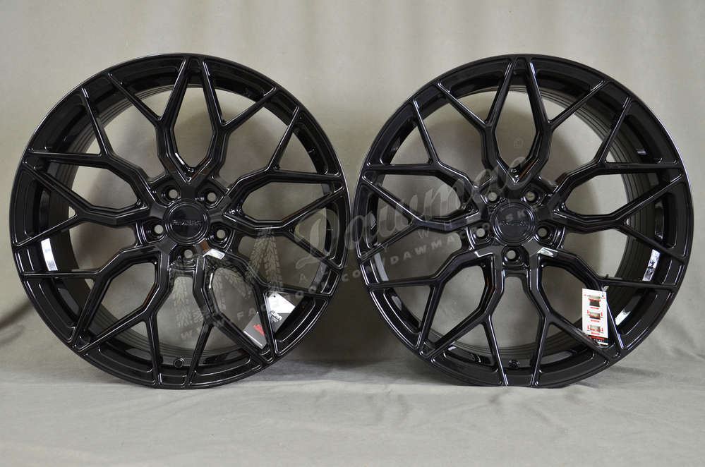 Riviera RF108 20" 8,5J ET35 + 10J ET42 5x112 Gloss Black