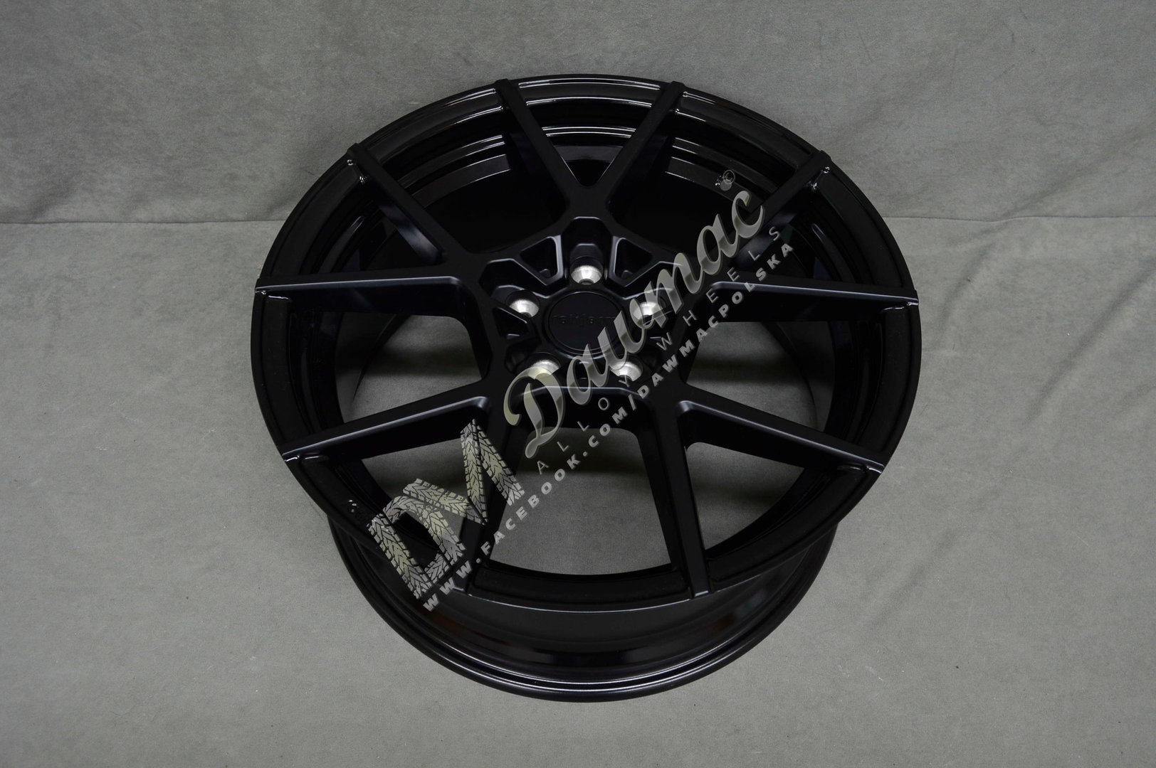 Rotiform KPS 19" 8,5J ET35 5x112 Matte Black Face w/ Gloss Black - obrazek 6