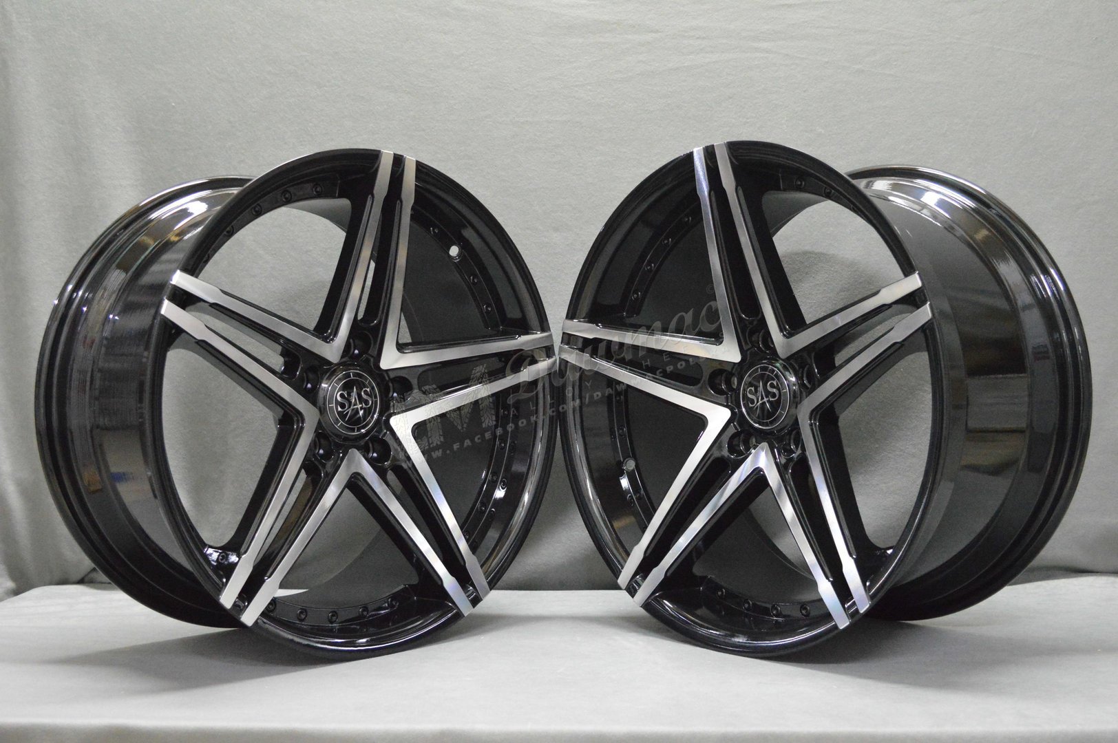 SAS HS-242 19" 8,5J ET33 + 9,5J ET40 5x120 BK/FP - obrazek 3