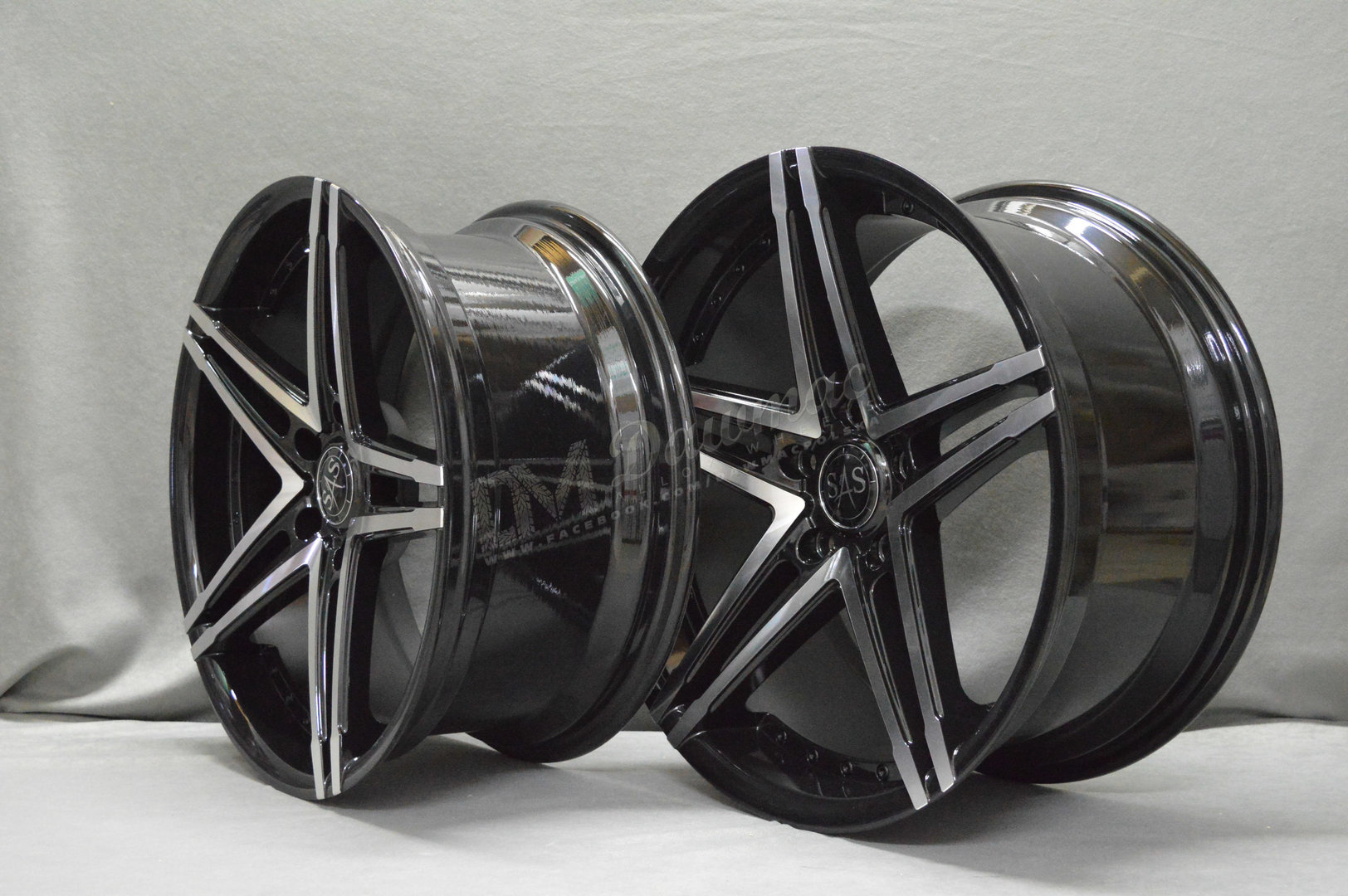 SAS HS-242 19" 8,5J ET33 + 9,5J ET40 5x120 BK/FP - obrazek 4