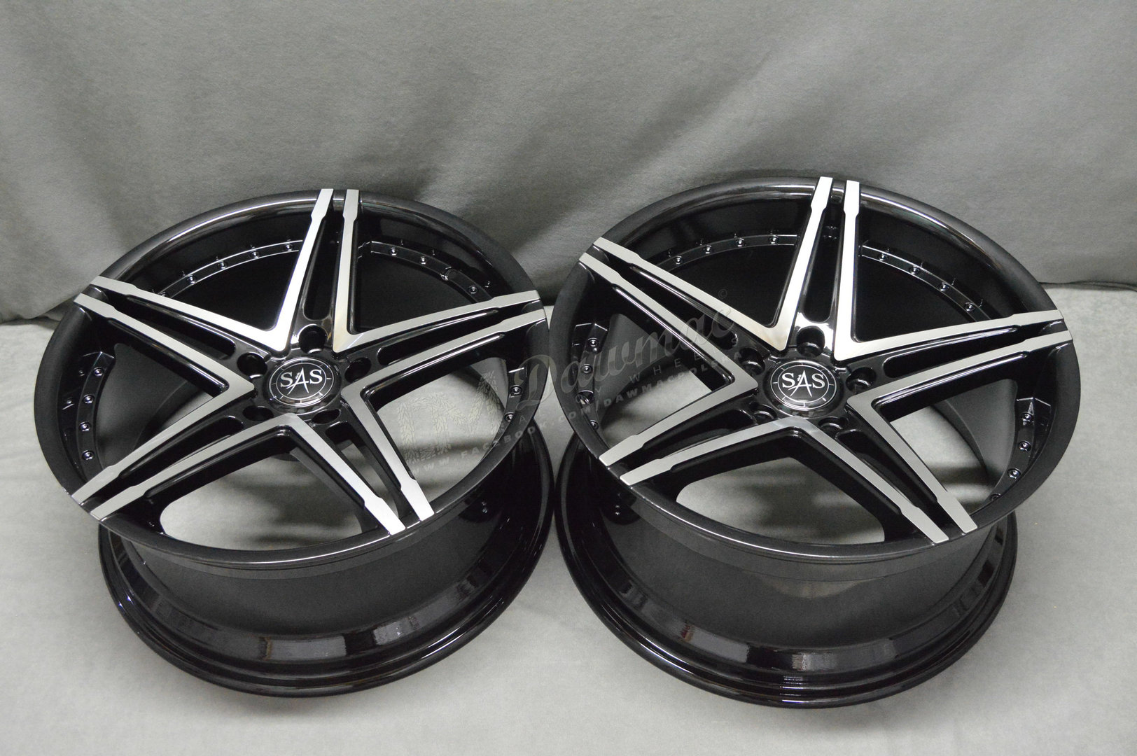 SAS HS-242 19" 8,5J ET33 + 9,5J ET40 5x120 BK/FP - obrazek 6