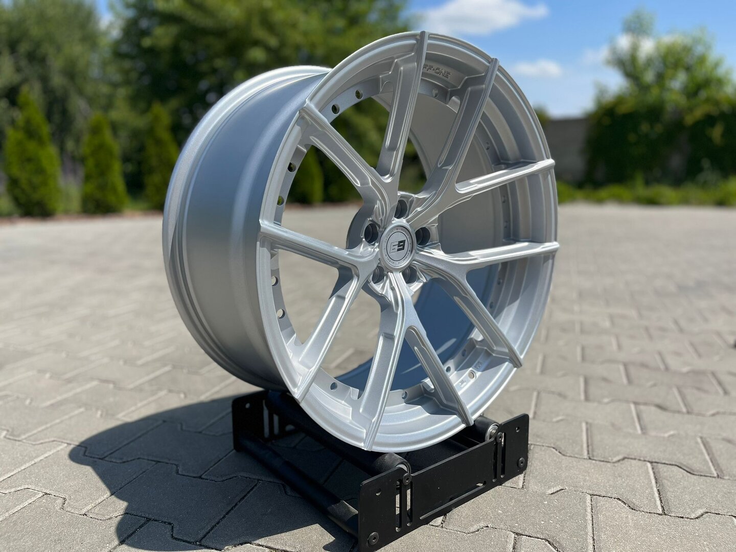 SIXNINE WHEELS FF-ONE 21" 10,5J ET20 5x112 Hyper Silver - obrazek 3