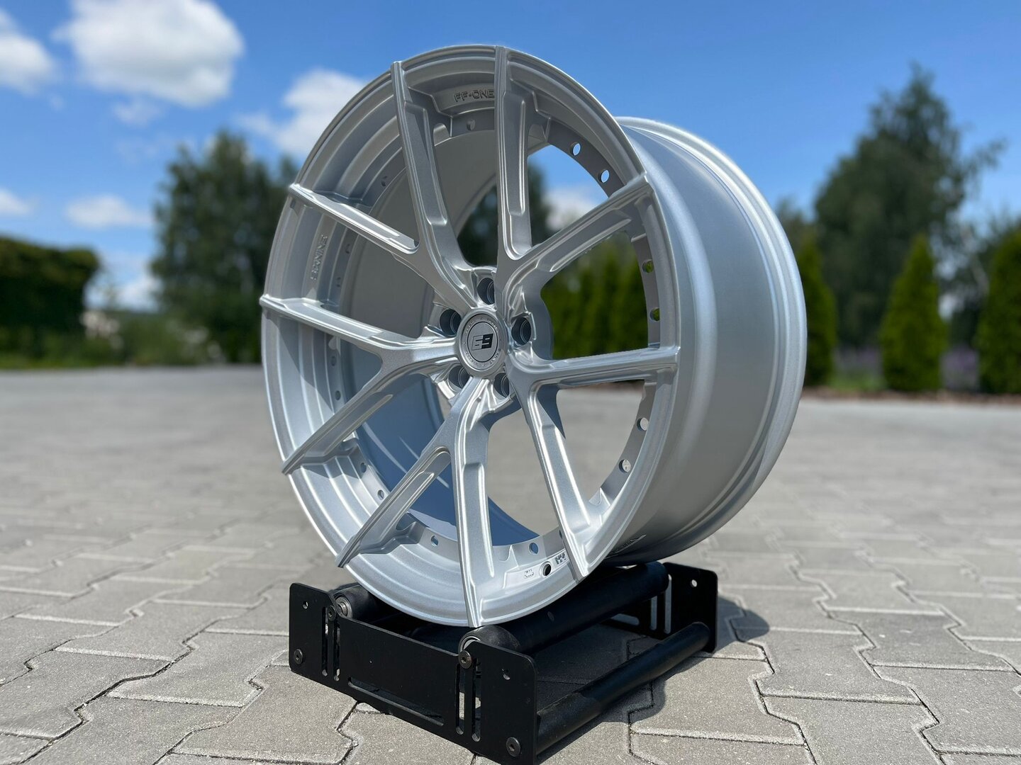 SIXNINE WHEELS FF-ONE 21" 10,5J ET20 5x112 Hyper Silver - obrazek 4