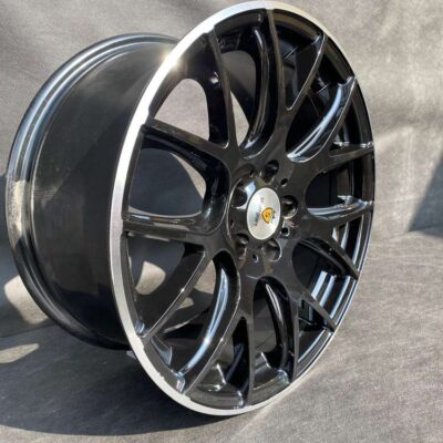 Stuttgart BE088 18" 8,5J ET42 5x112 Matt Black