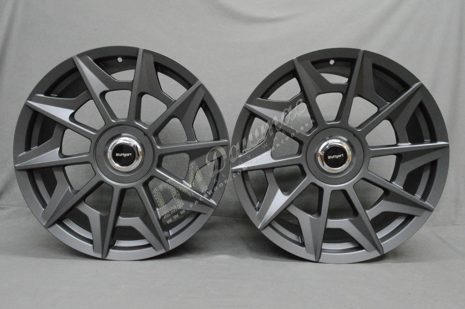 Stuttgart SVT 20" 8,5J ET35 + 10J ET38 5x112/5x120 Matt Gunmetal - obrazek 2
