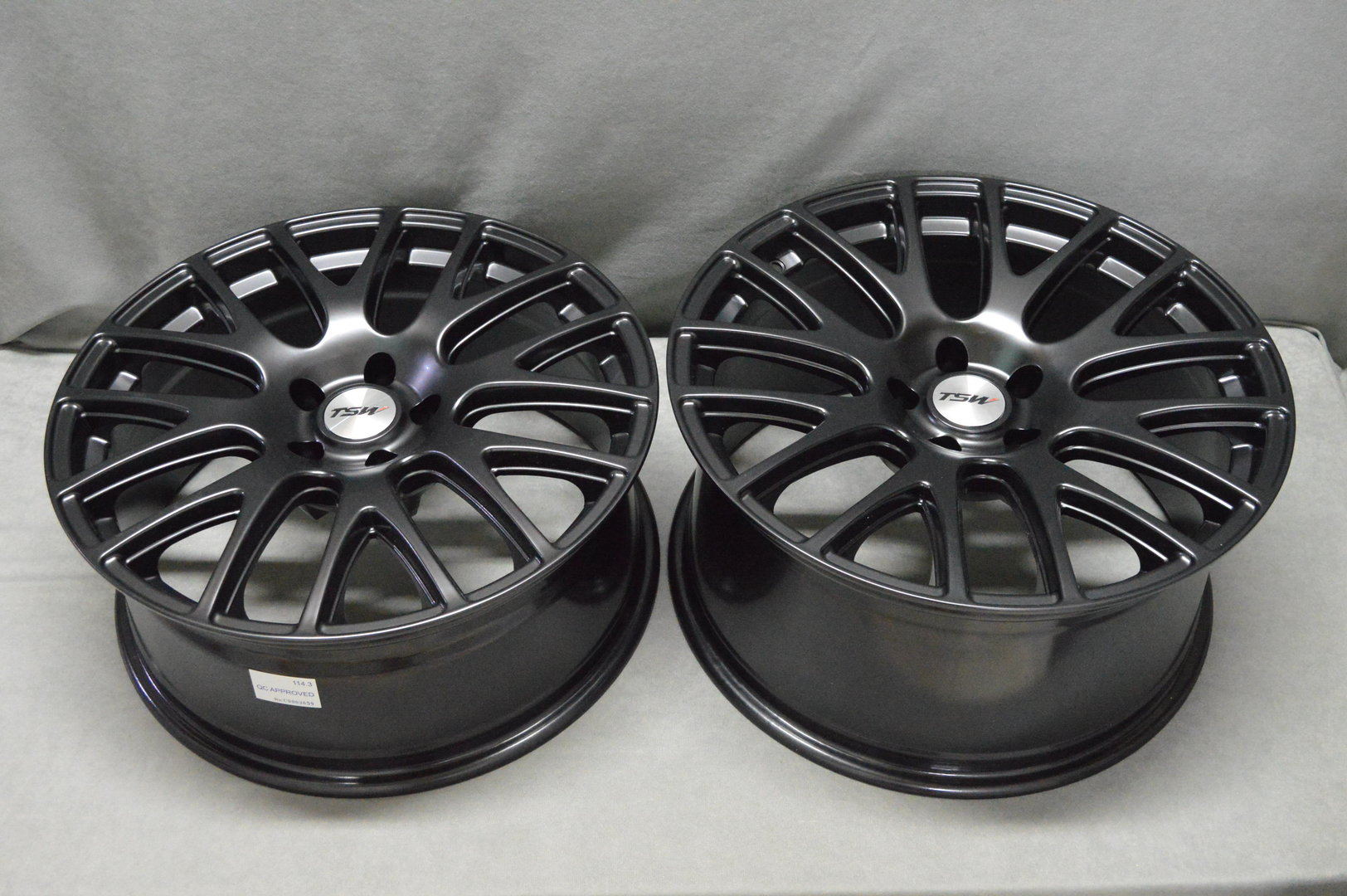 TSW MODEL:MUGELLO 19'' 8J ET20 + 9,5J ET20 5x114,3 MATTE BLACK - obrazek 6