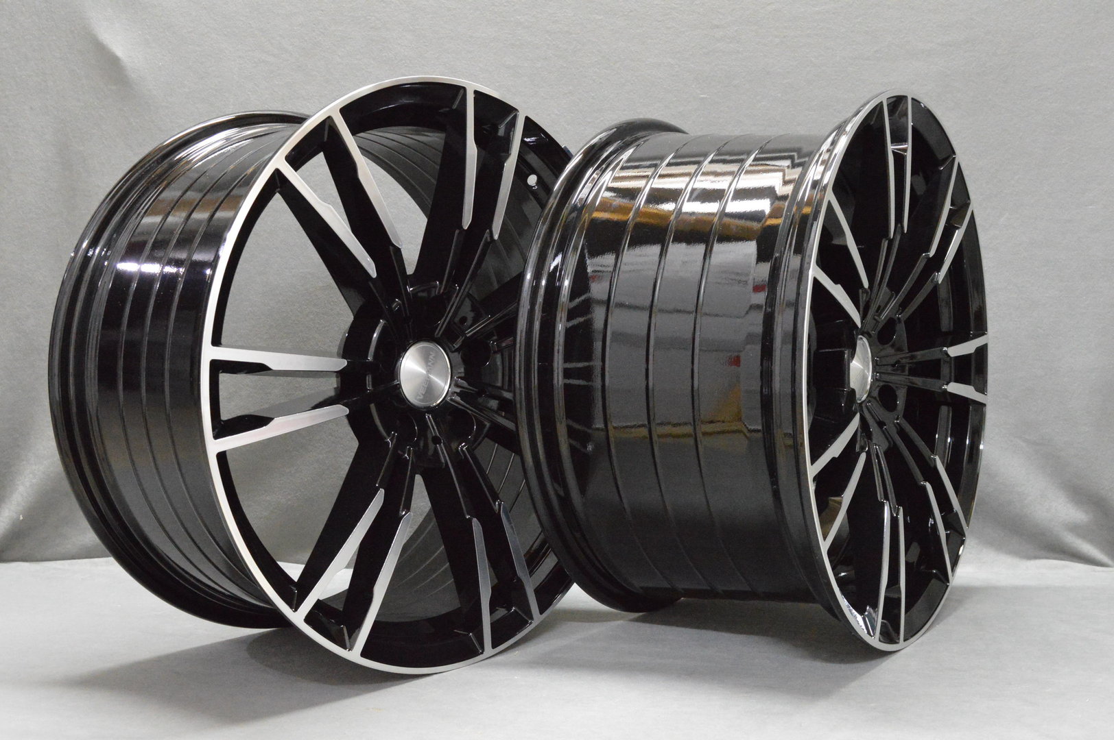 VEEMANN MODEL: MG355 20" 9J ET35 + 10,5J ET45 5x120 BMF - obrazek 5