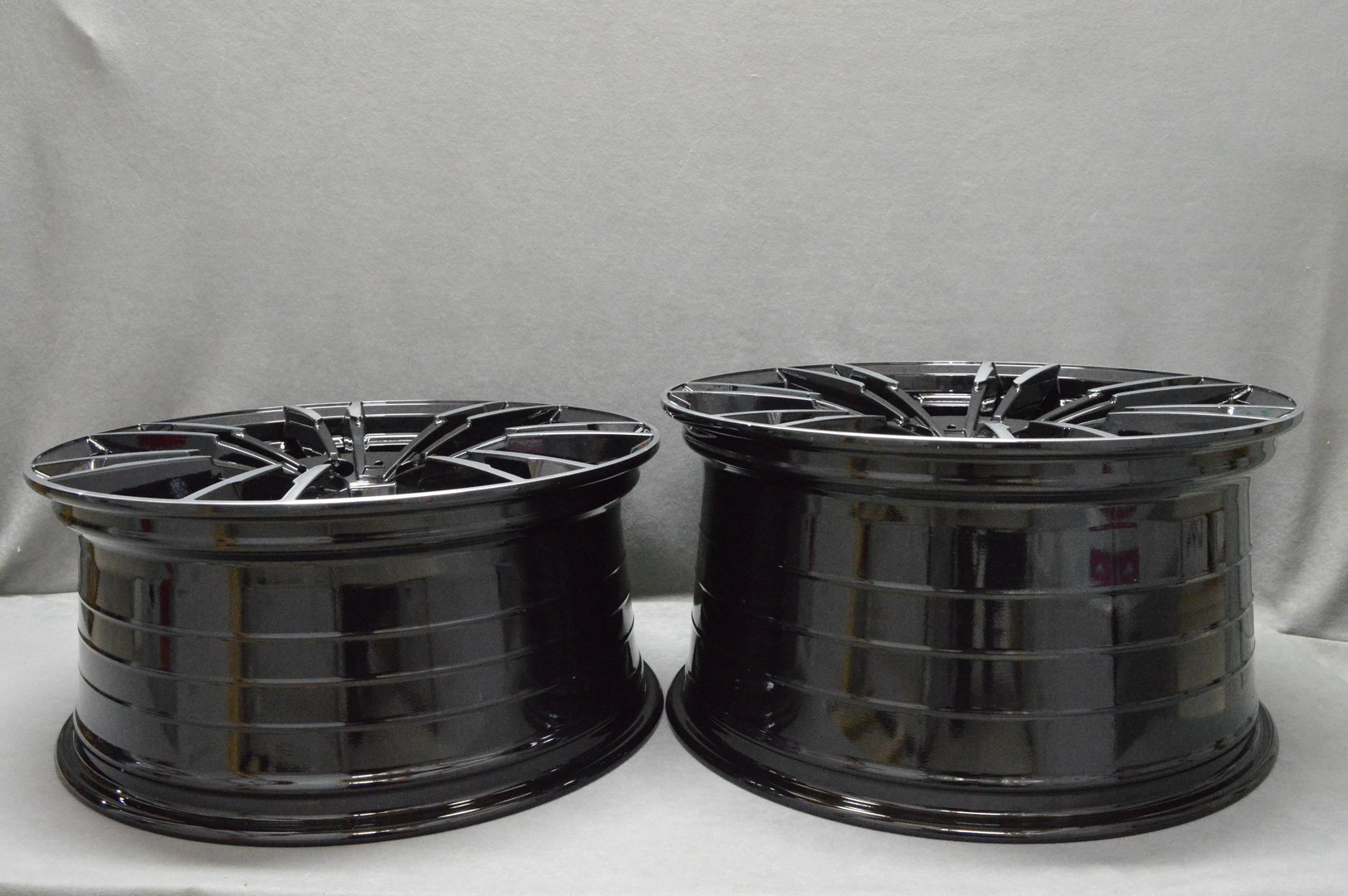 VEEMANN MODEL: MG355 20" 9J ET35 + 10,5J ET45 5x120 BMF - obrazek 8