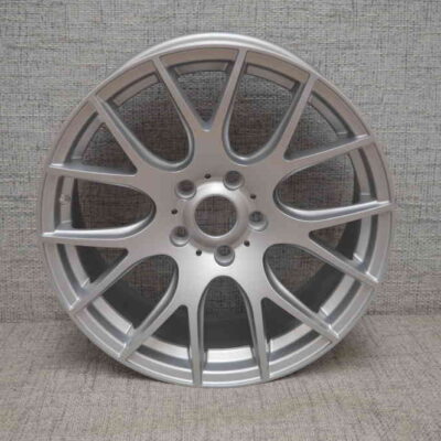 VIBE 001 17" 8J ET40 5x114,3