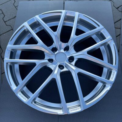 Breyton Hibonit 20" 8.5J ET35 5x112 Hyper Silver