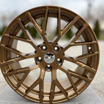 Carbonado Wealthy 18" 8J ET35 5x112 Bronze